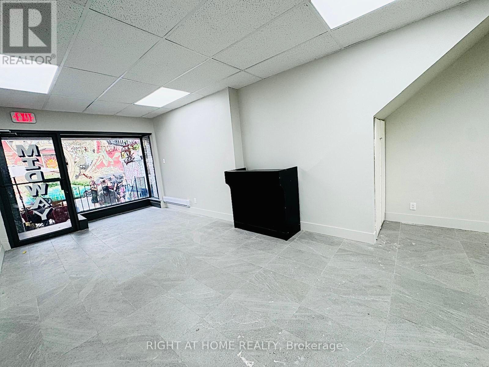 283 Augusta Avenue, Toronto, Ontario  M5T 2M1 - Photo 7 - C12015560