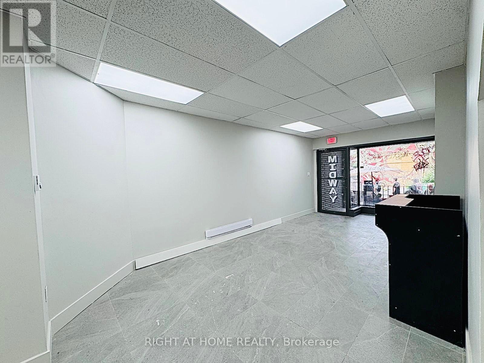 283 Augusta Avenue, Toronto, Ontario  M5T 2M1 - Photo 5 - C12015560