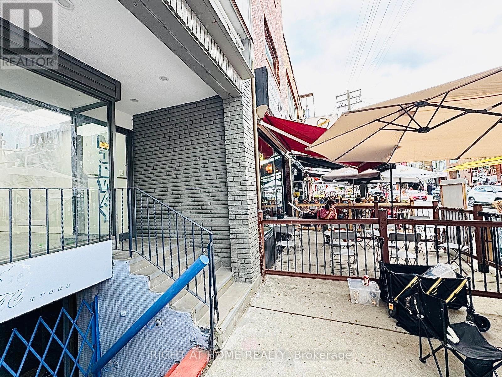 283 Augusta Avenue, Toronto, Ontario  M5T 2M1 - Photo 17 - C12015560