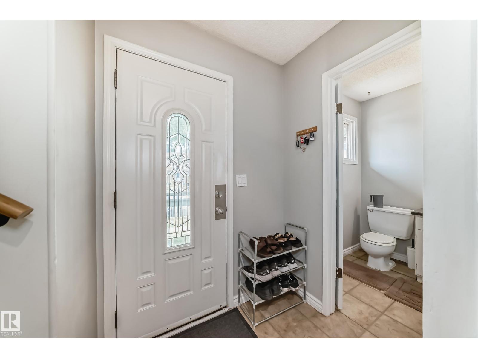 2343 139 Av Nw, Edmonton, Alberta  T5Y 1S1 - Photo 3 - E4456570