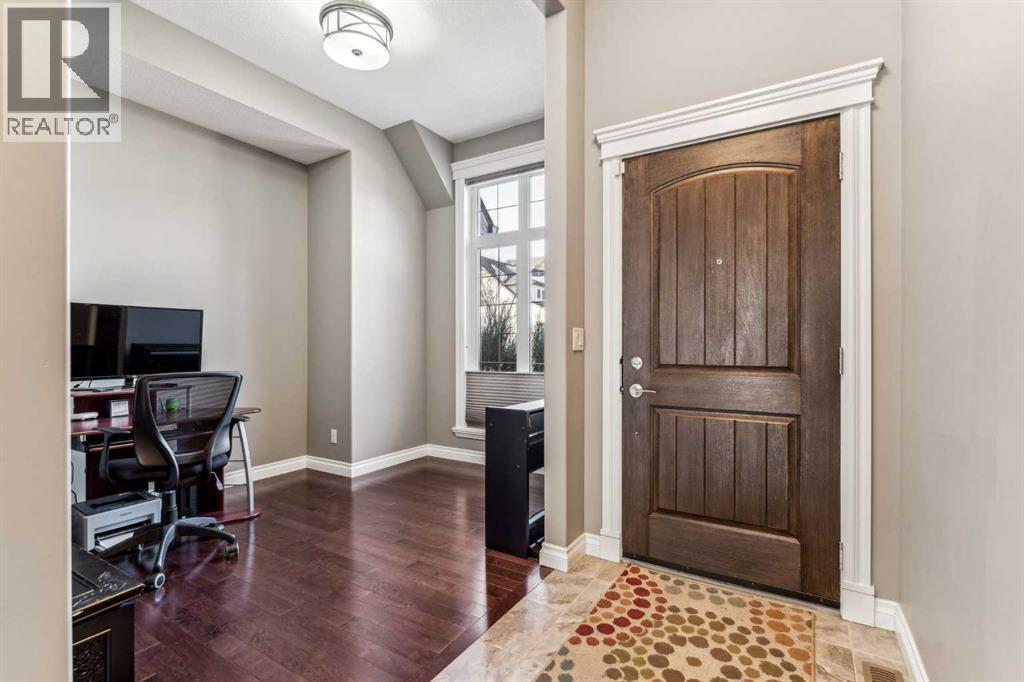 318 Mahogany Manor Se, Calgary, Alberta  T3M 1X4 - Photo 4 - A2254655