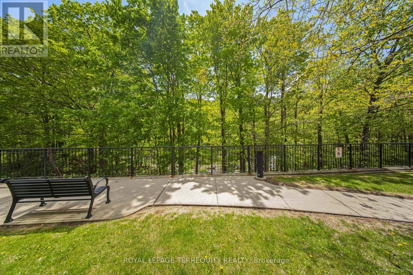 402 - 200 Burnhamthorpe Road E, Mississauga, Ontario  L5A 4L4 - Photo 20 - W12292108