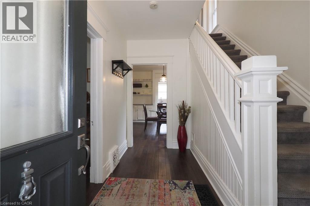 Property at 442 LOWTHER Street S image 5