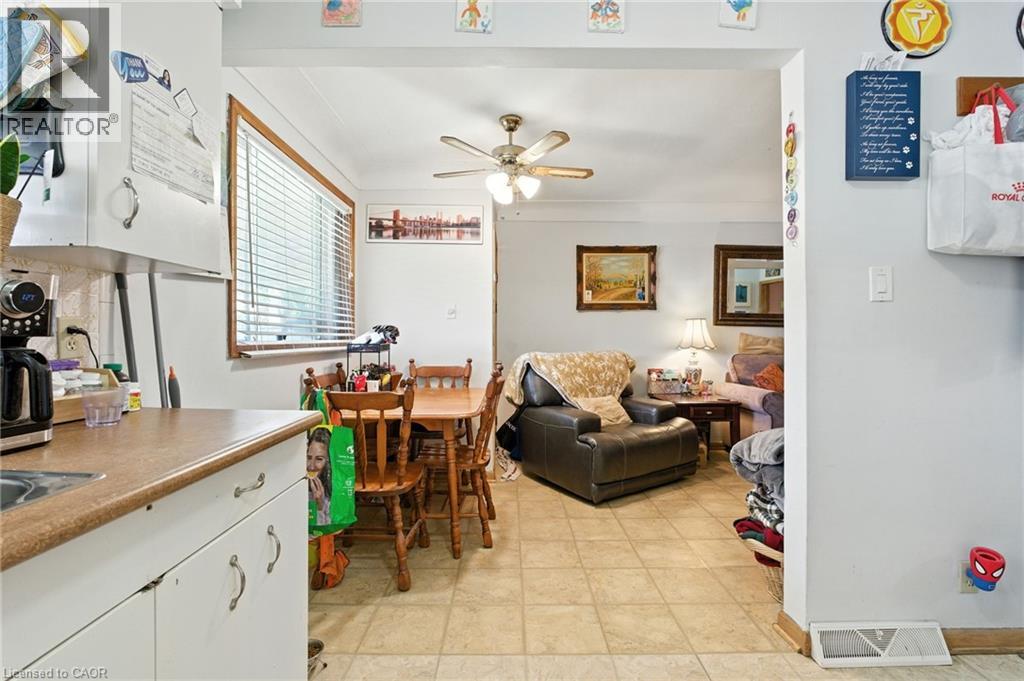 34 Shotwell Street, Welland, Ontario  L3C 1N8 - Photo 6 - 40766306