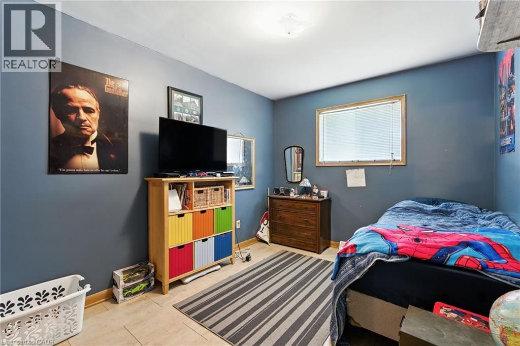 34 Shotwell Street, Welland, Ontario  L3C 1N8 - Photo 8 - 40766306