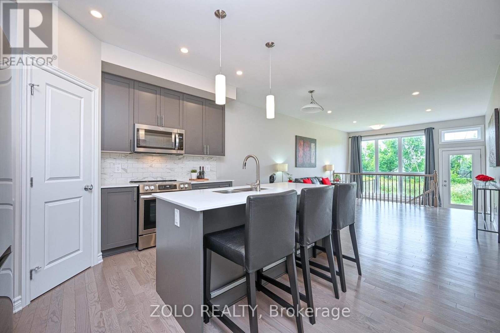 950 Cologne Street, Russell, Ontario  K0A 1W0 - Photo 8 - X12319610