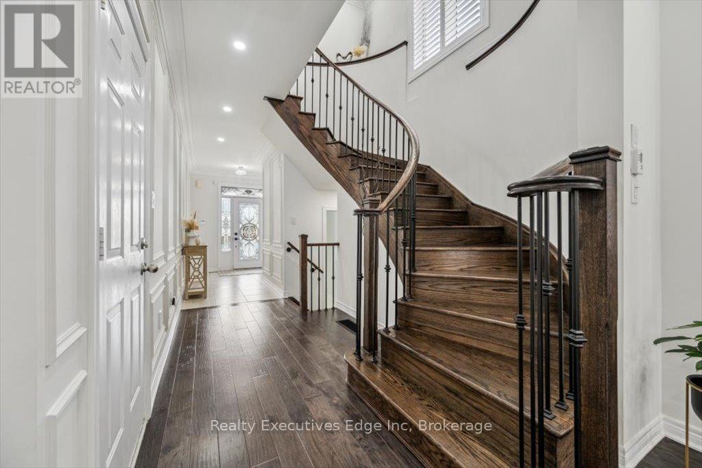 31 Rainforest Lane, Halton Hills, Ontario  L7G 0L8 - Photo 19 - W12327462