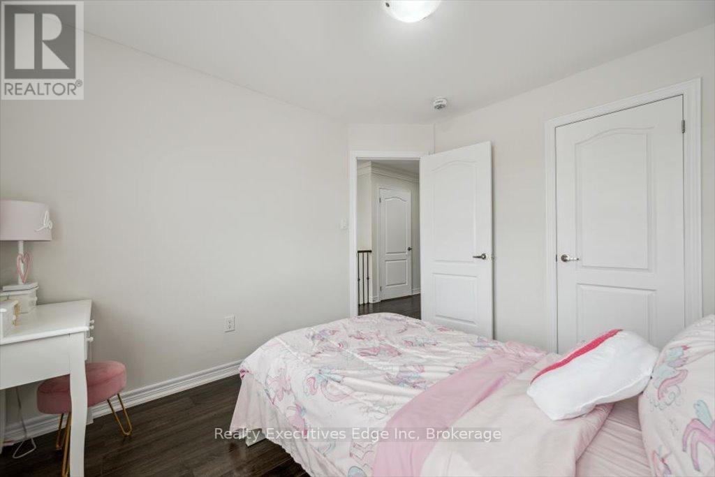 31 Rainforest Lane, Halton Hills, Ontario  L7G 0L8 - Photo 27 - W12327462