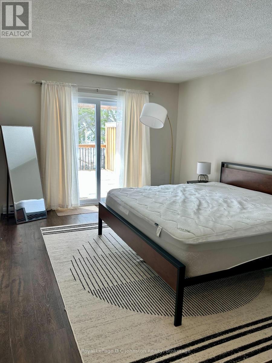 816 River Street E, Saugeen Shores, Ontario  N0H 2C4 - Photo 11 - X12189604