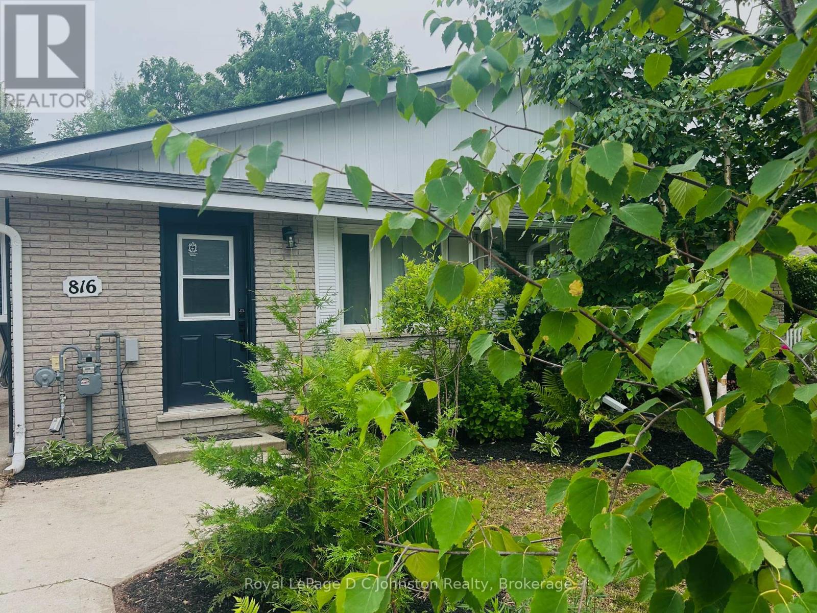 816 River Street E, Saugeen Shores, Ontario  N0H 2C4 - Photo 2 - X12189604