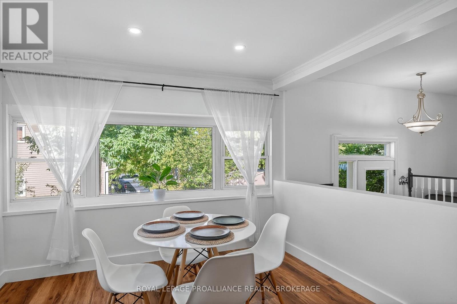 225 Johnson Bay Lane, Frontenac Islands, Ontario  K7G 2V6 - Photo 10 - X12388567