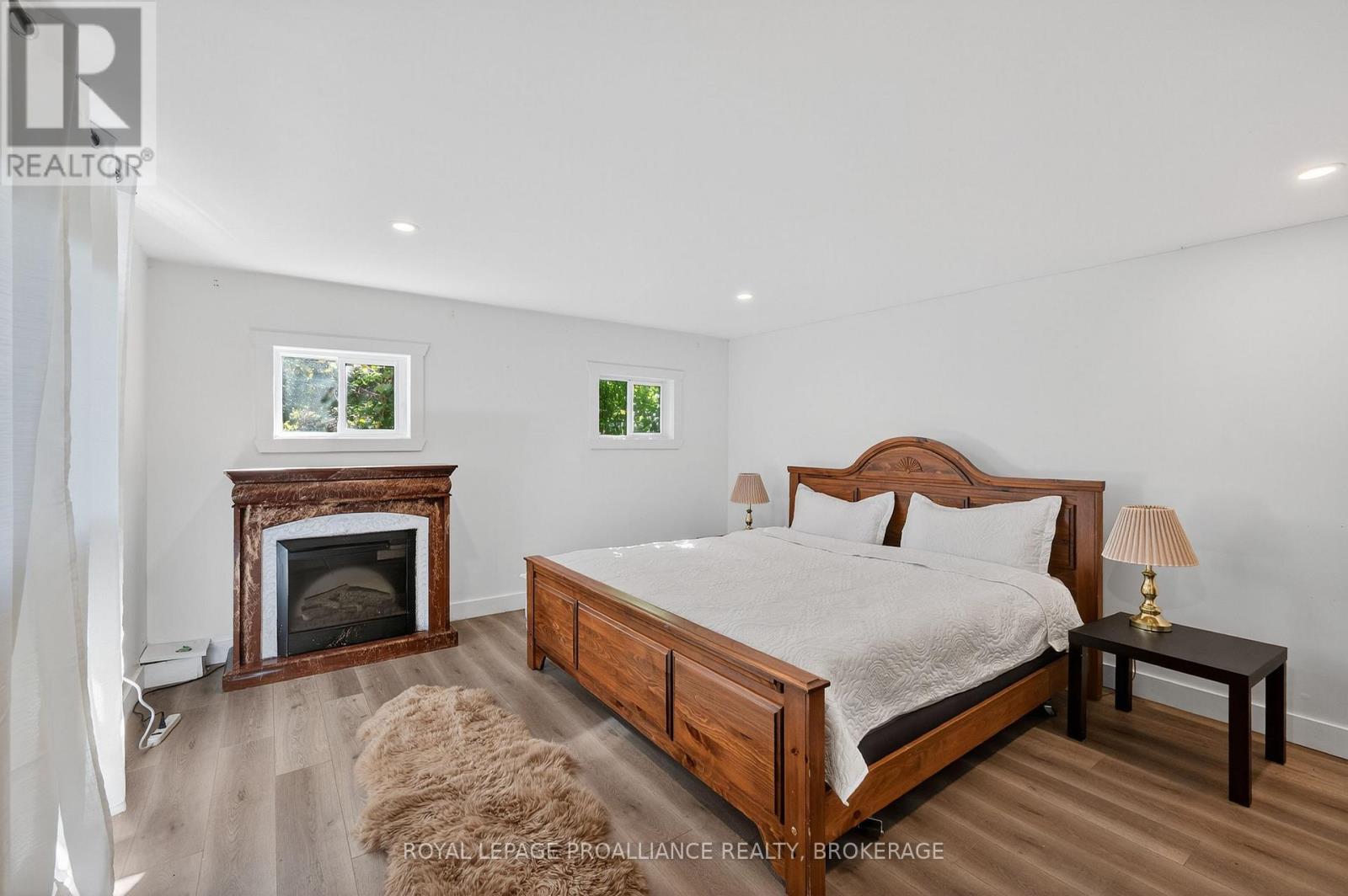 225 Johnson Bay Lane, Frontenac Islands, Ontario  K7G 2V6 - Photo 26 - X12388567