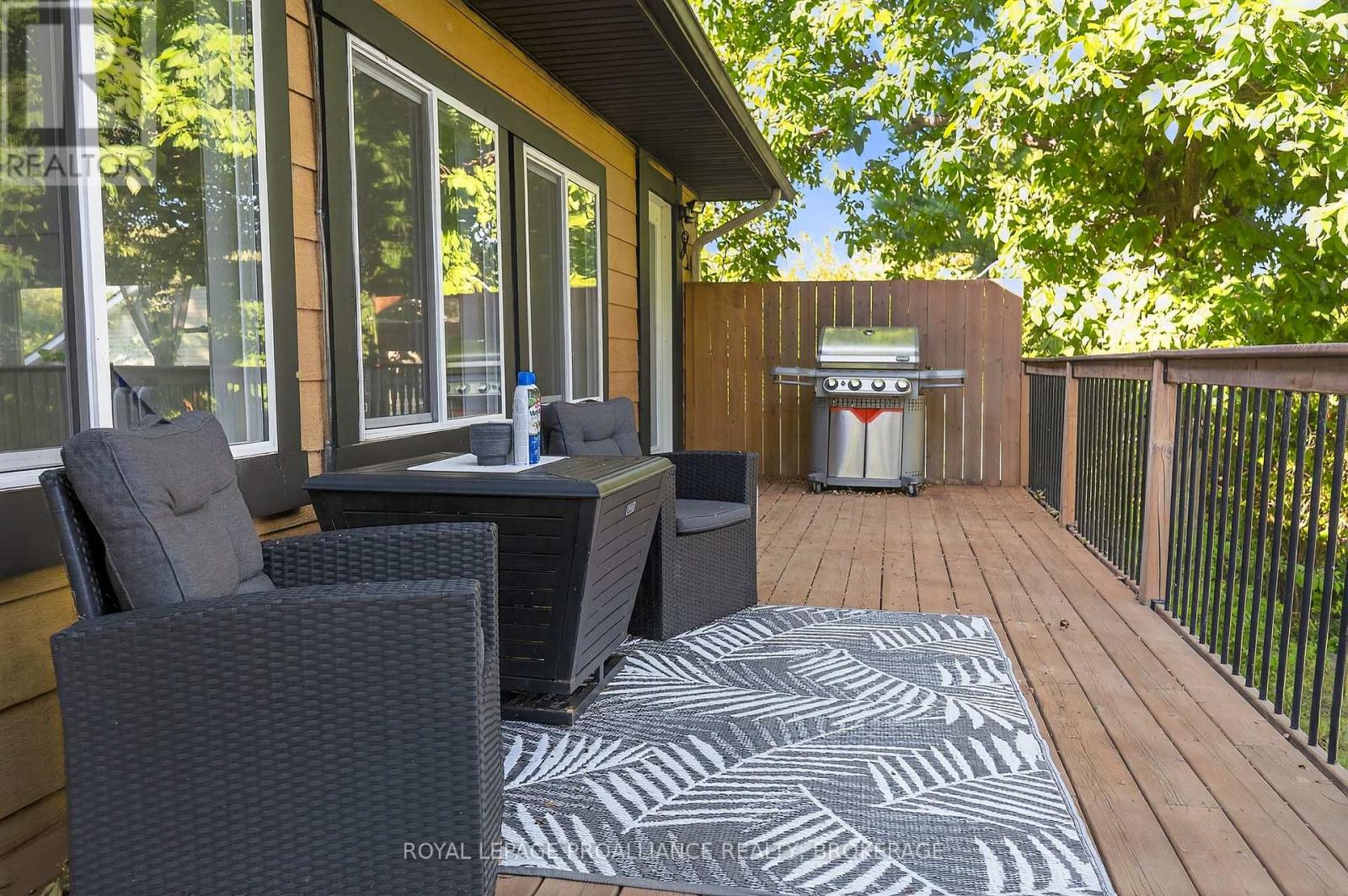 225 Johnson Bay Lane, Frontenac Islands, Ontario  K7G 2V6 - Photo 28 - X12388567