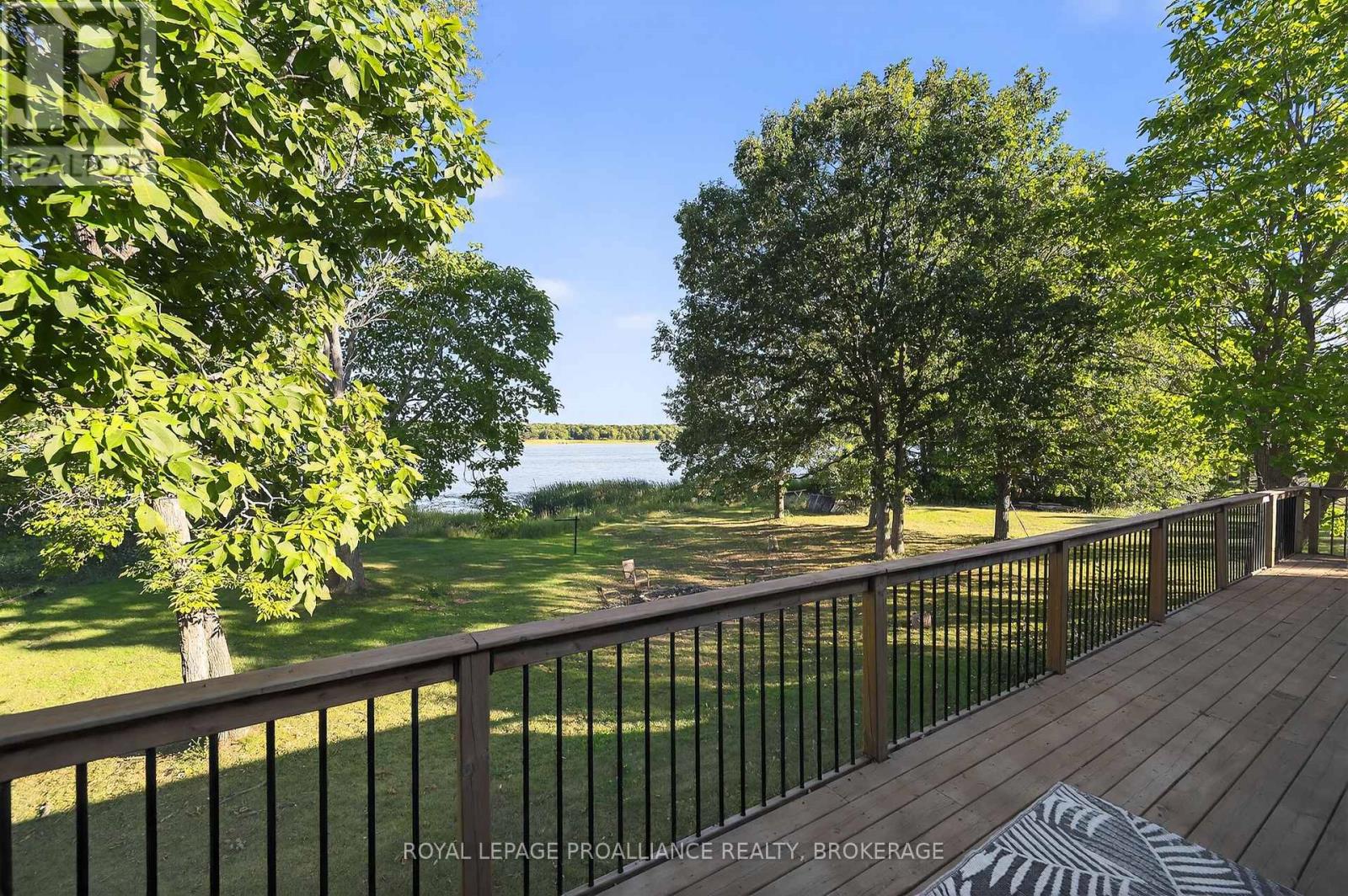 225 Johnson Bay Lane, Frontenac Islands, Ontario  K7G 2V6 - Photo 30 - X12388567