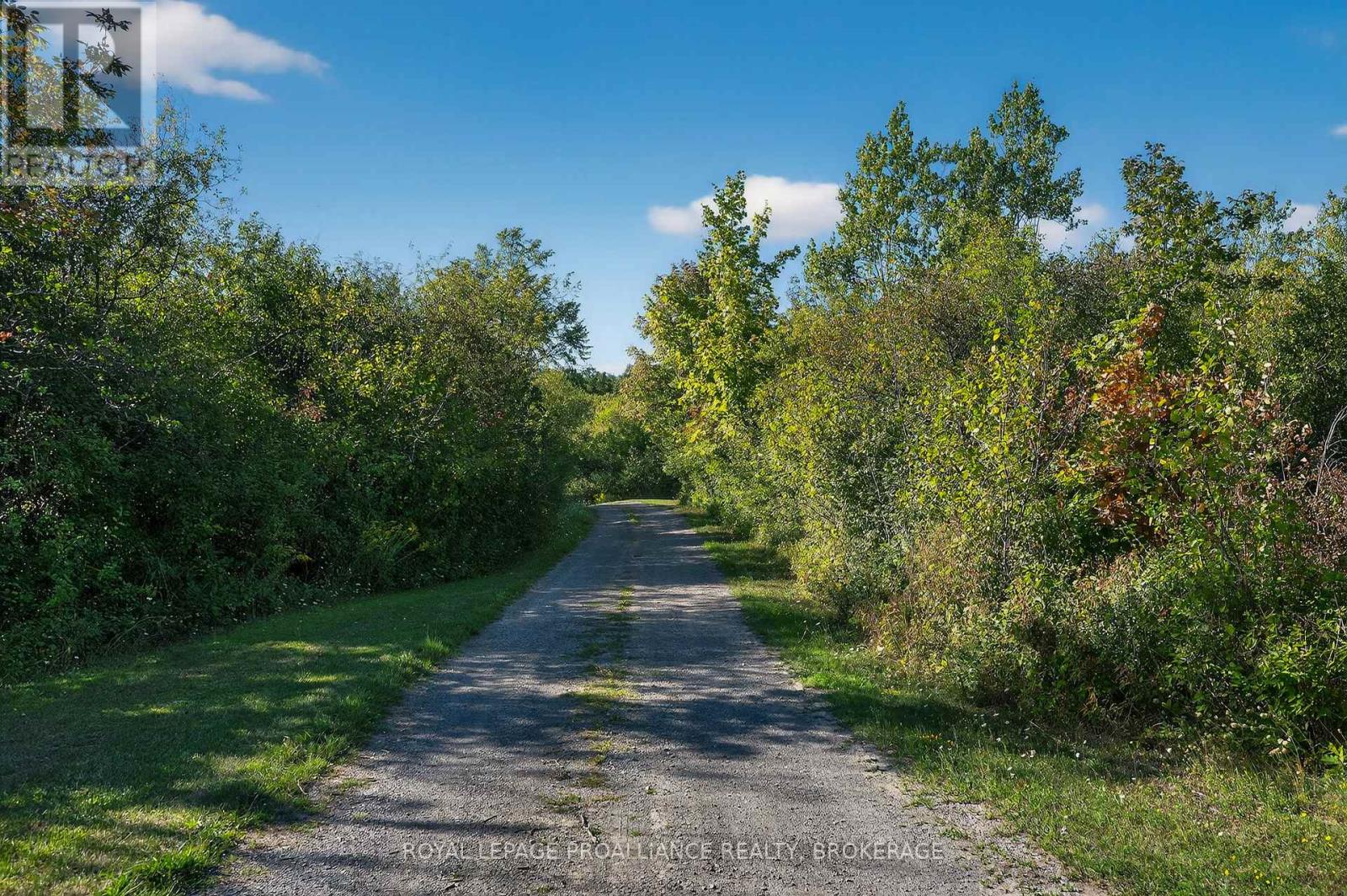 225 Johnson Bay Lane, Frontenac Islands, Ontario  K7G 2V6 - Photo 35 - X12388567
