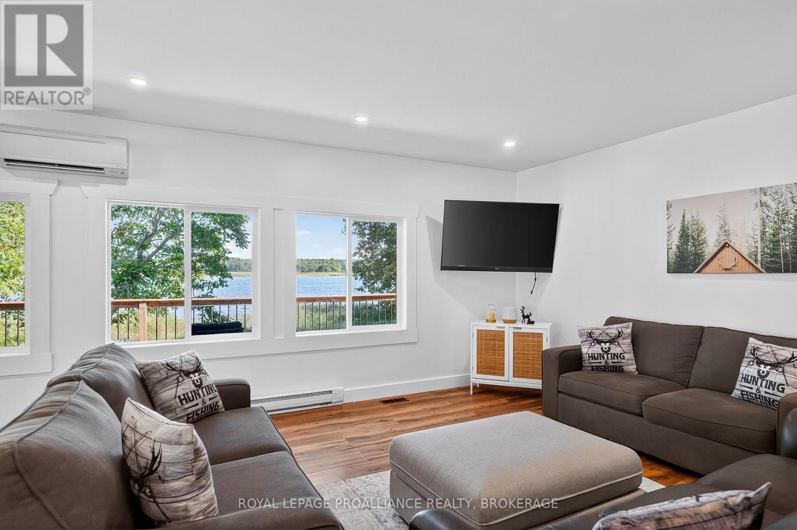 225 Johnson Bay Lane, Frontenac Islands, Ontario  K7G 2V6 - Photo 6 - X12388567