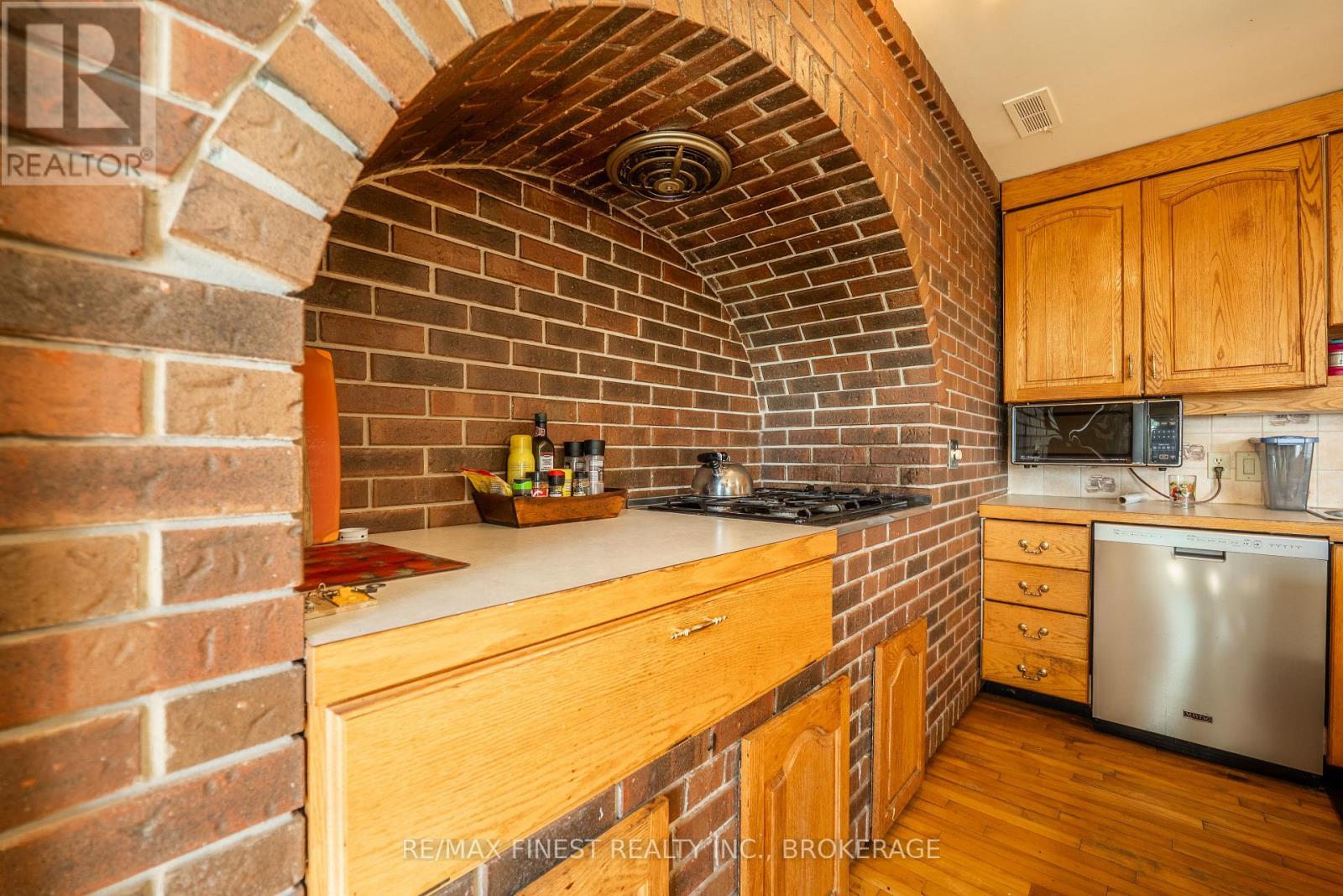 181 Main Street, Loyalist, Ontario  K0H 1G0 - Photo 7 - X12388573