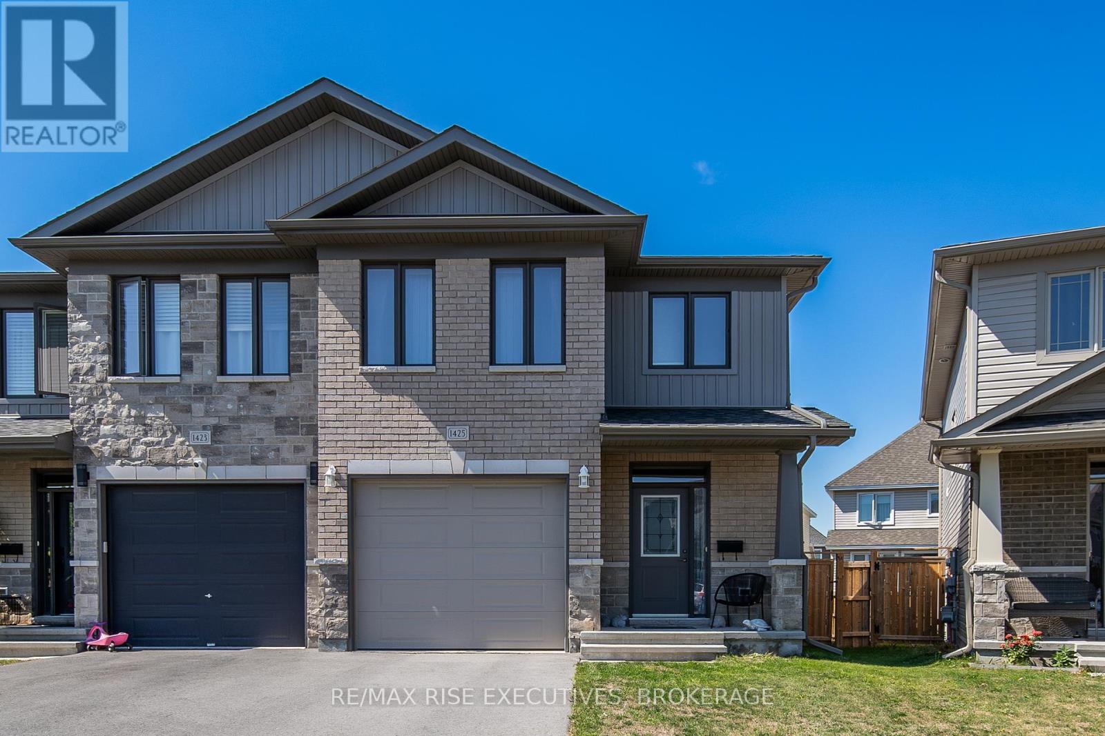 1425 Monarch Drive, Kingston, Ontario  K7P 0R9 - Photo 1 - X12388581