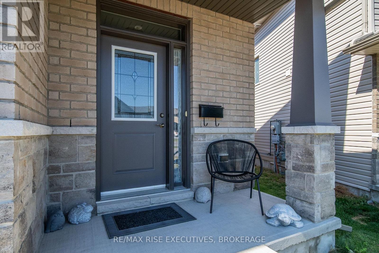 1425 Monarch Drive, Kingston, Ontario  K7P 0R9 - Photo 2 - X12388581