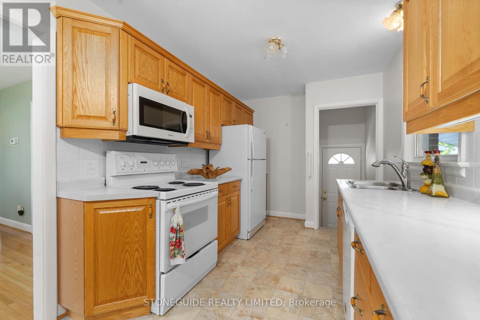 5 Armour Court, Kawartha Lakes, Ontario  K9V 1N9 - Photo 14 - X12388488