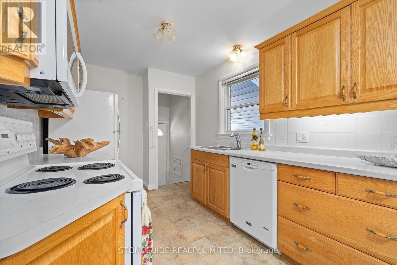 5 Armour Court, Kawartha Lakes, Ontario  K9V 1N9 - Photo 15 - X12388488