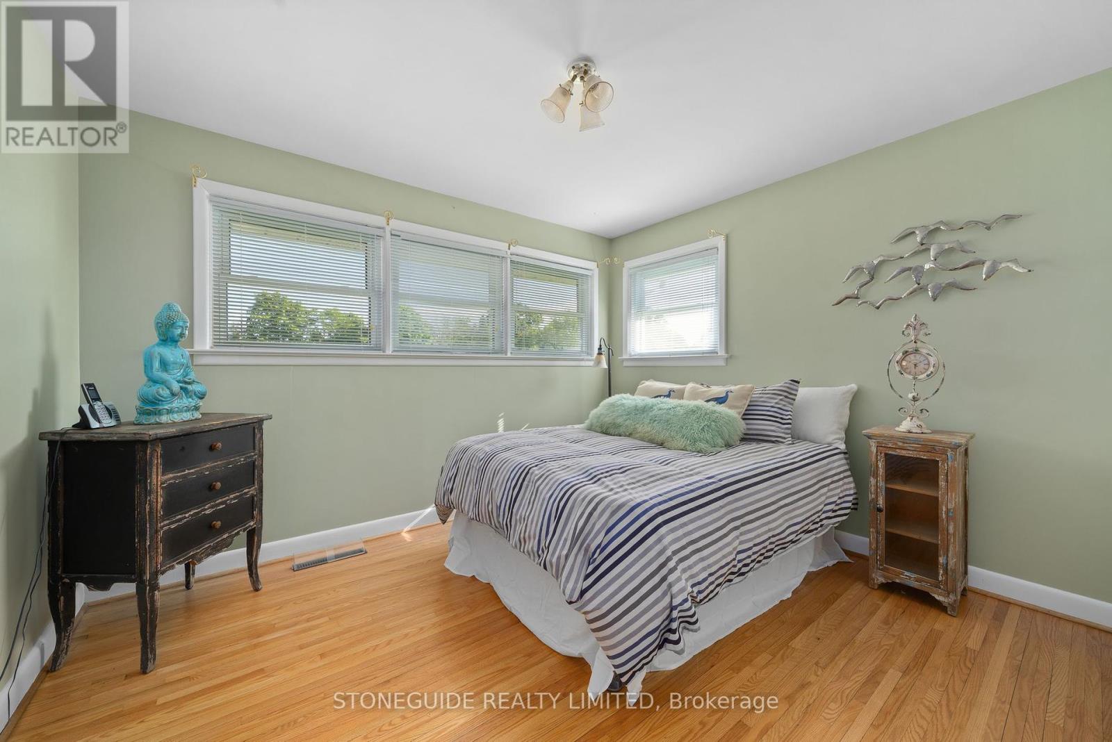 5 Armour Court, Kawartha Lakes, Ontario  K9V 1N9 - Photo 18 - X12388488