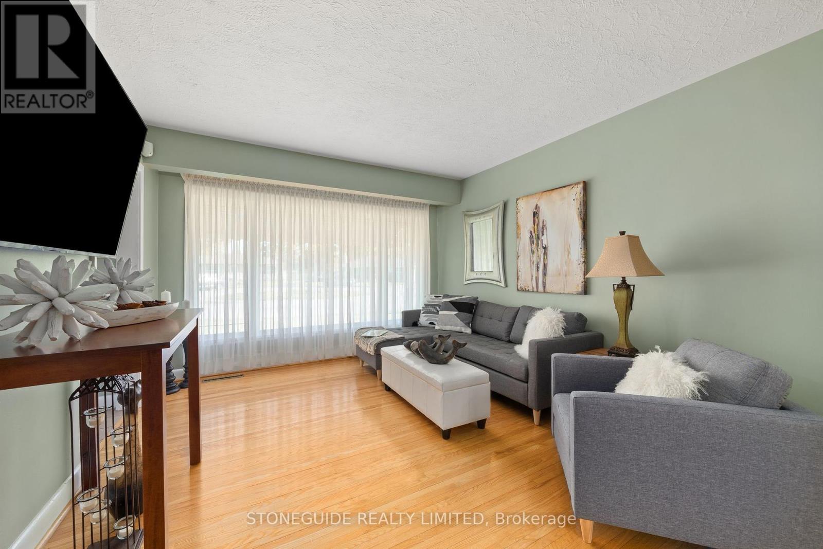 5 Armour Court, Kawartha Lakes, Ontario  K9V 1N9 - Photo 6 - X12388488