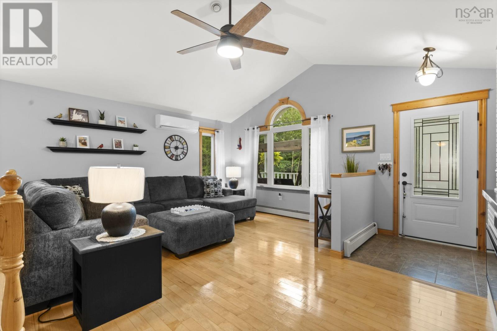 Property at 15 Shepherds Lane image 3