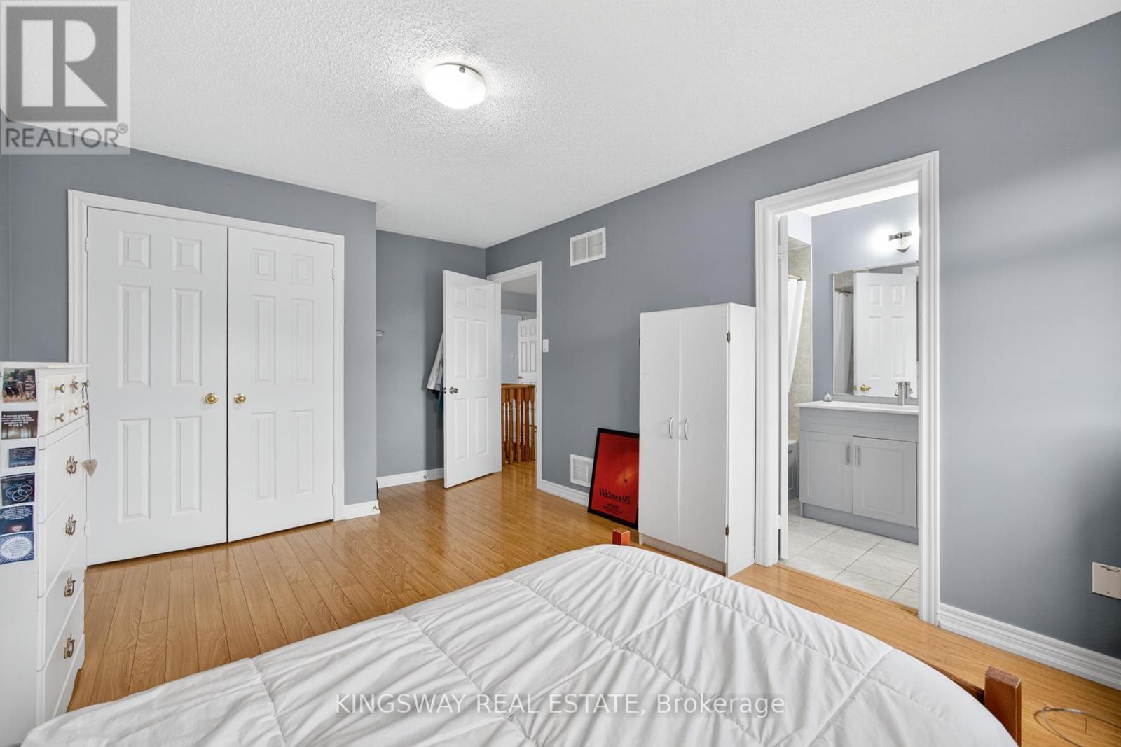284 Holmes Crescent, Milton, Ontario  L9T 0R2 - Photo 29 - W12386799