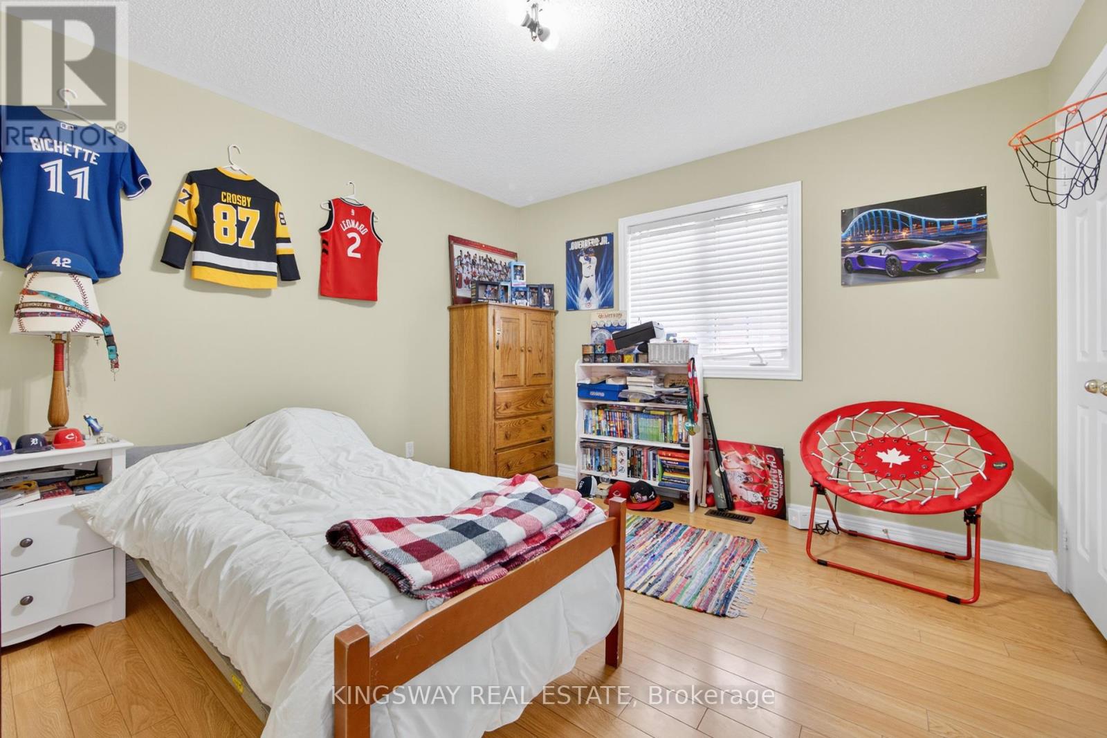 284 Holmes Crescent, Milton, Ontario  L9T 0R2 - Photo 32 - W12386799