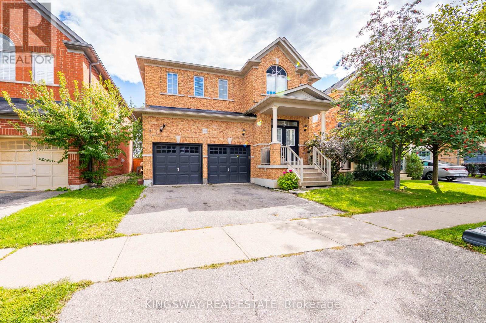 284 Holmes Crescent, Milton, Ontario  L9T 0R2 - Photo 1 - W12386799