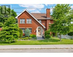 1 IONA STREET, Ottawa, Ontario