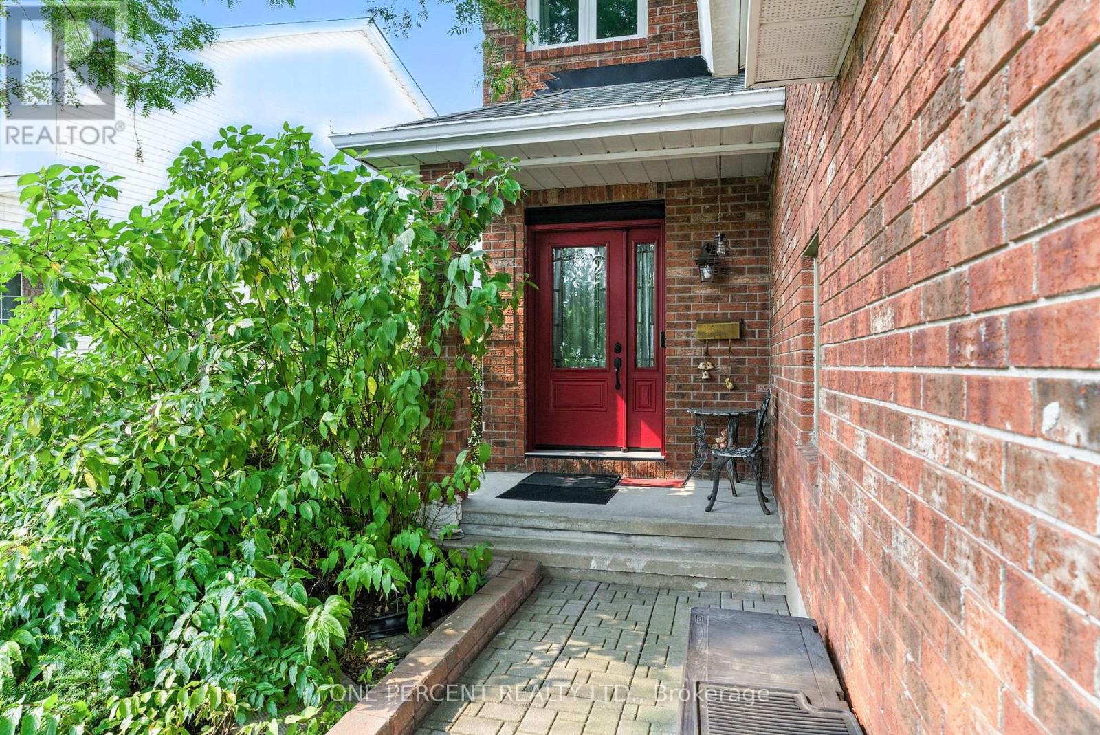 59 Woodford Way, Ottawa, Ontario  K2J 4B5 - Photo 2 - X12388537