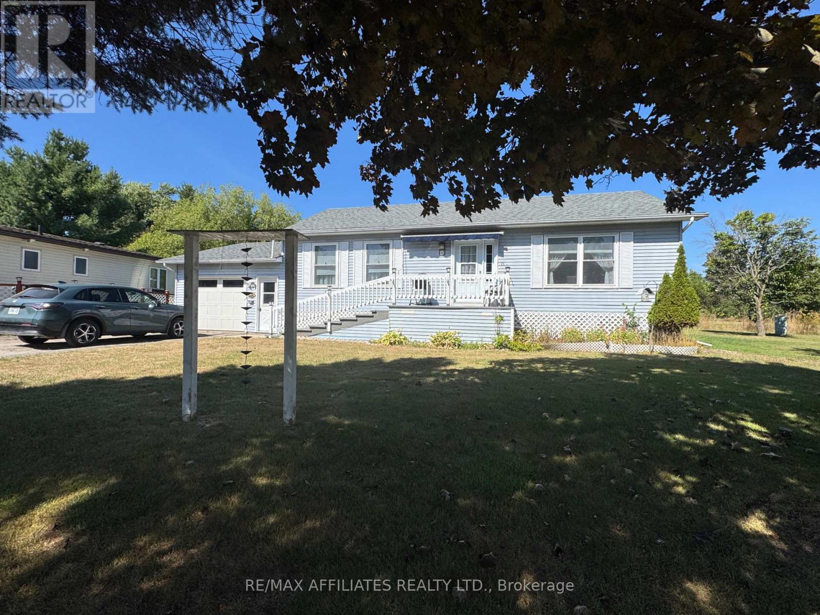 4 Otterdale Crescent, Rideau Lakes, Ontario  K7A 0J4 - Photo 2 - X12388601