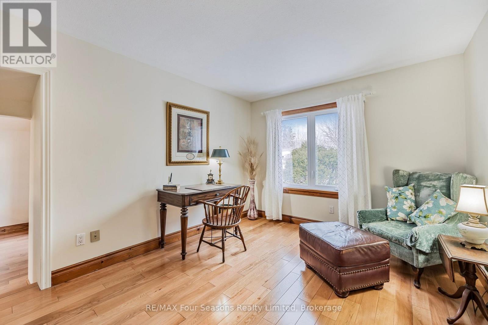 3 Sydenham Trail E, Clearview, Ontario  L0M 1H0 - Photo 23 - S12388483