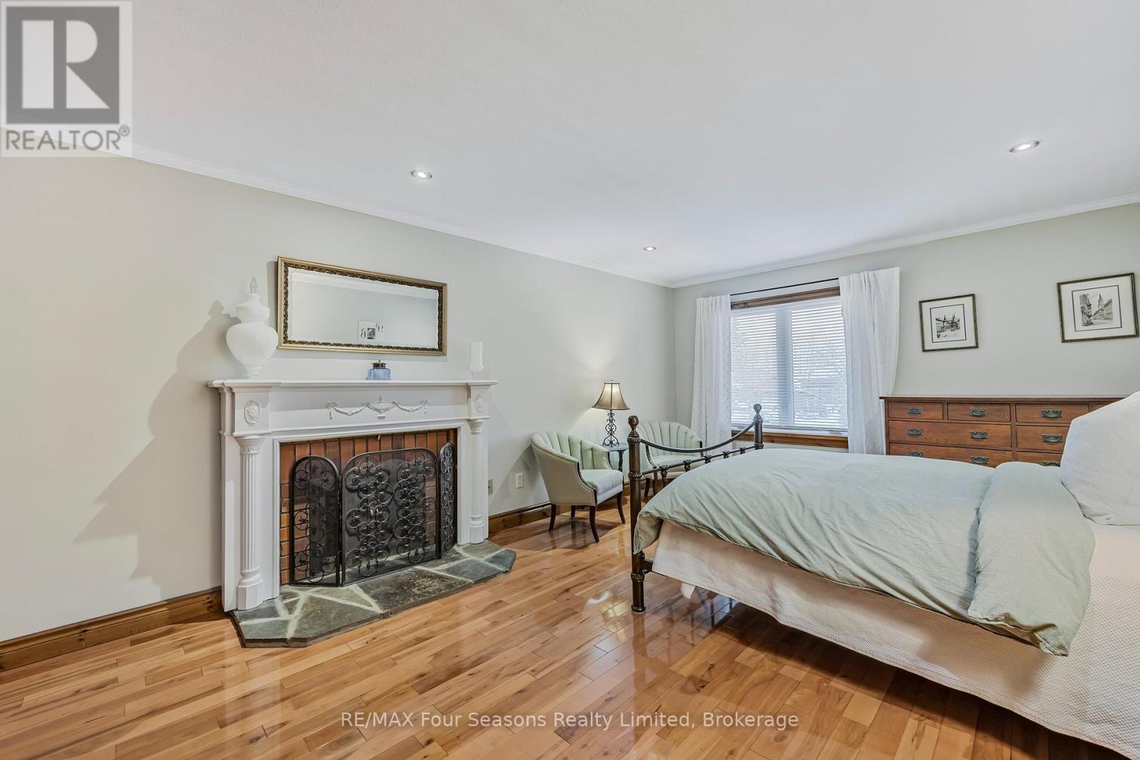 3 Sydenham Trail E, Clearview, Ontario  L0M 1H0 - Photo 39 - S12388483