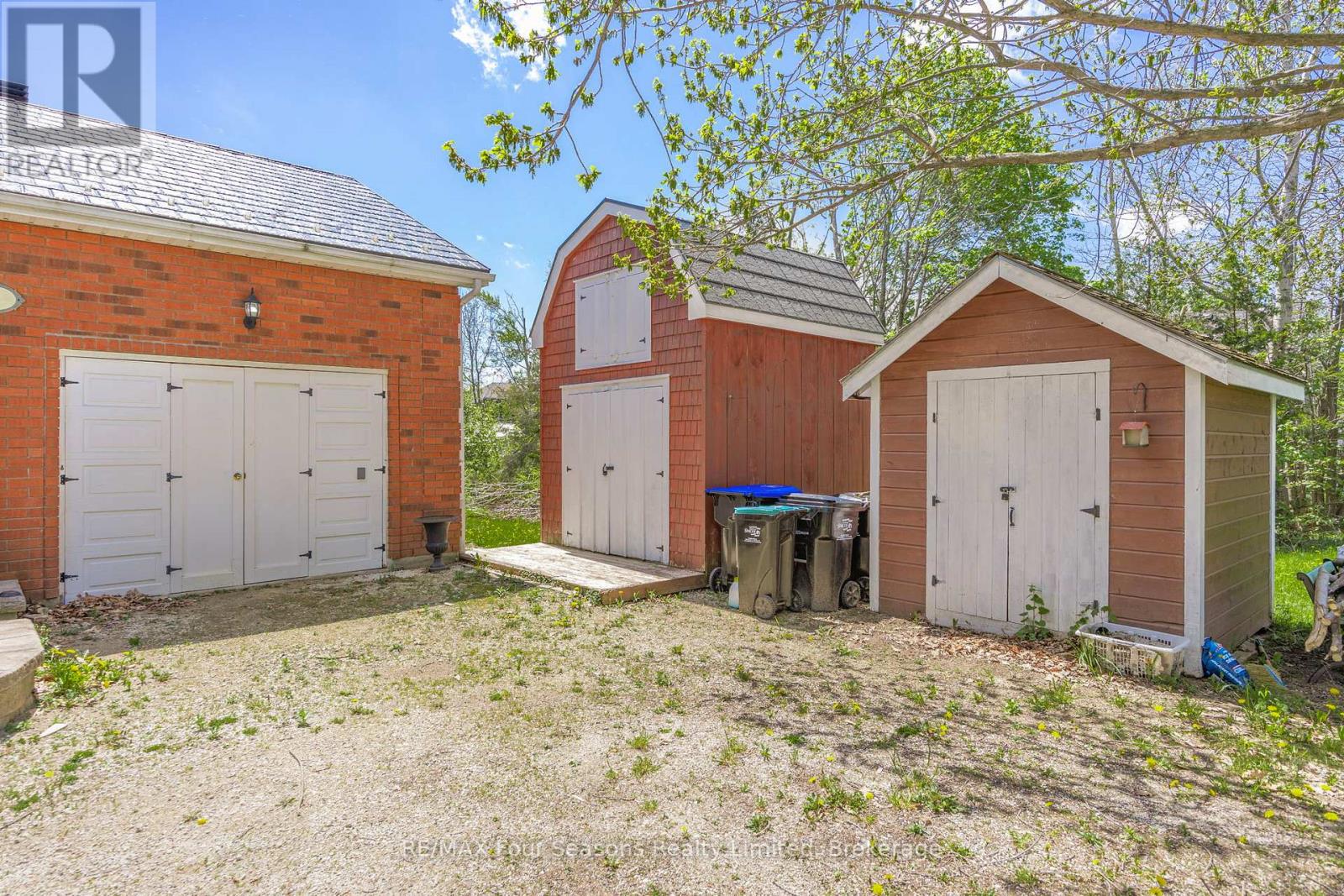 3 Sydenham Trail E, Clearview, Ontario  L0M 1H0 - Photo 44 - S12388483