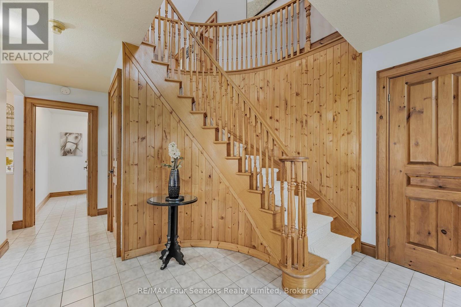 3 Sydenham Trail E, Clearview, Ontario  L0M 1H0 - Photo 6 - S12388483