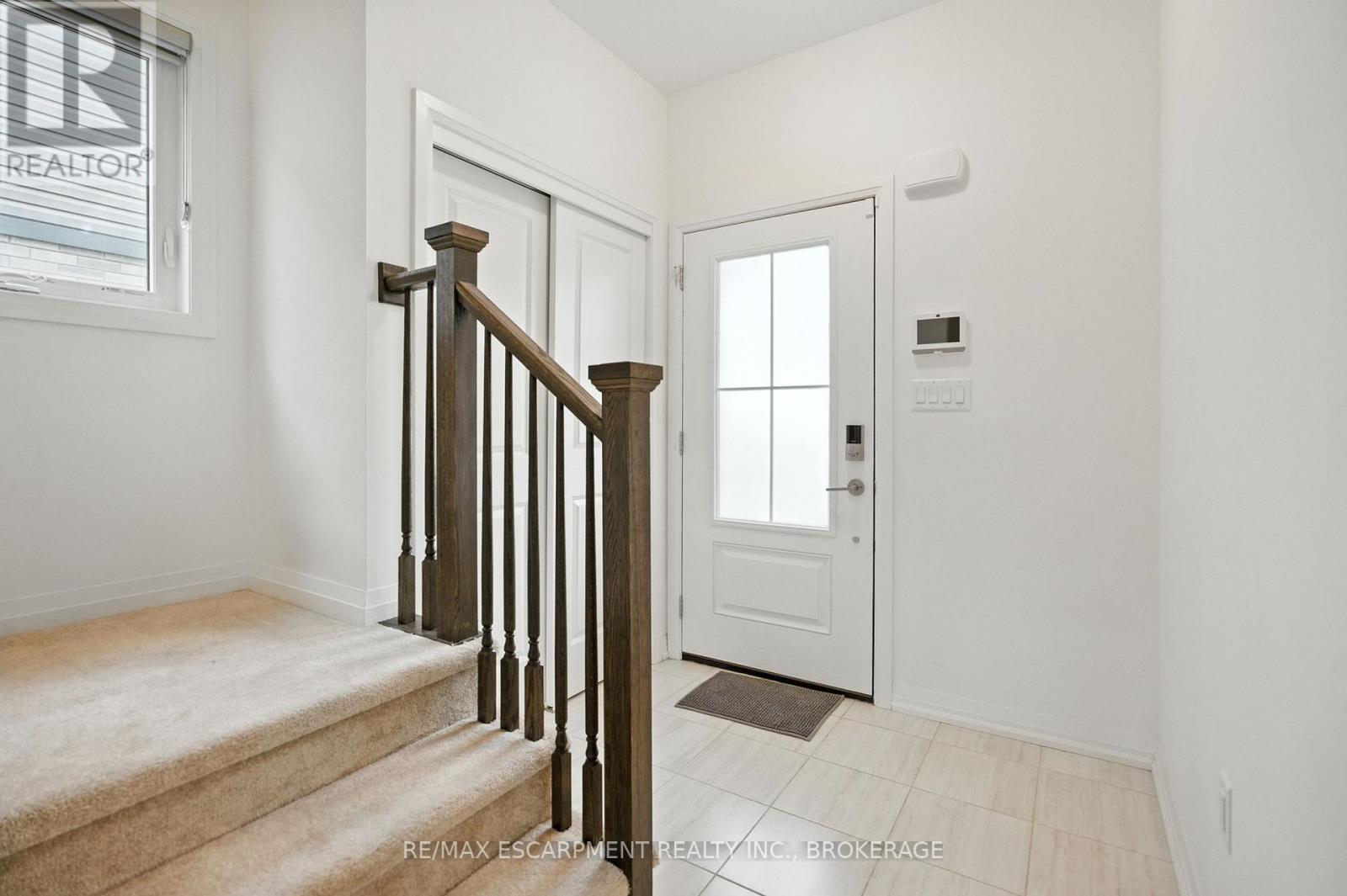 25 Saffron Way, Pelham, Ontario  L0S 1E1 - Photo 4 - X12388481
