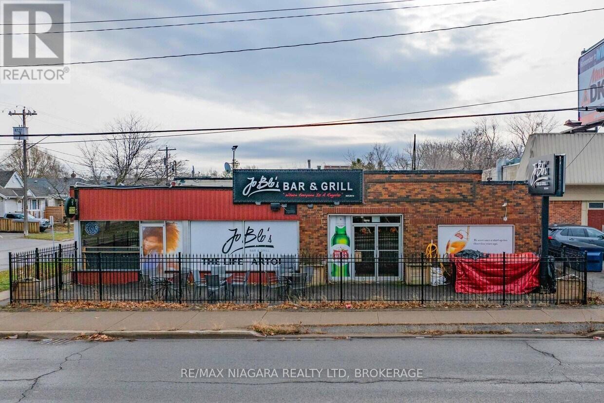 231 St. Paul Street W, St. Catharines (Western Hill), Ontario  L2S 2E3 - Photo 30 - X12388613