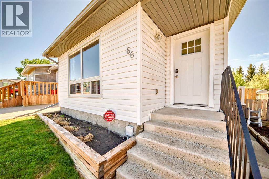 Property at 66 Eldridge Rise SE image 3