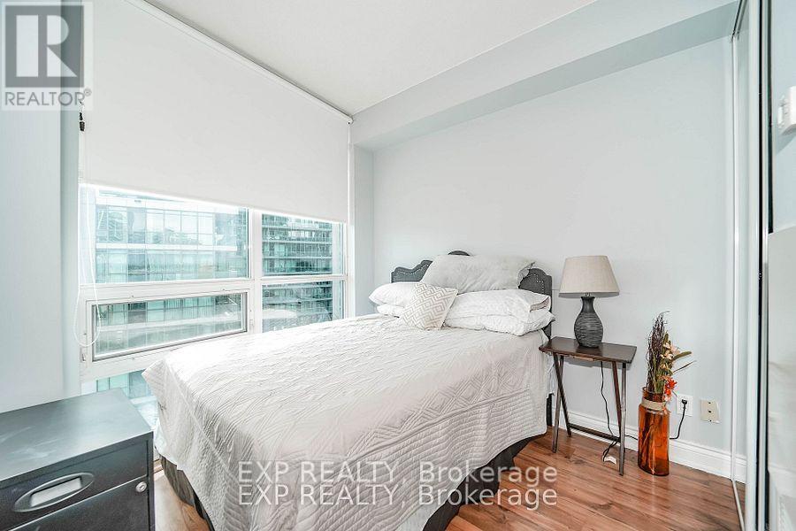 730 - 231 Fort York Boulevard, Toronto (Niagara), Ontario  M5V 1B2 - Photo 3 - C12388352