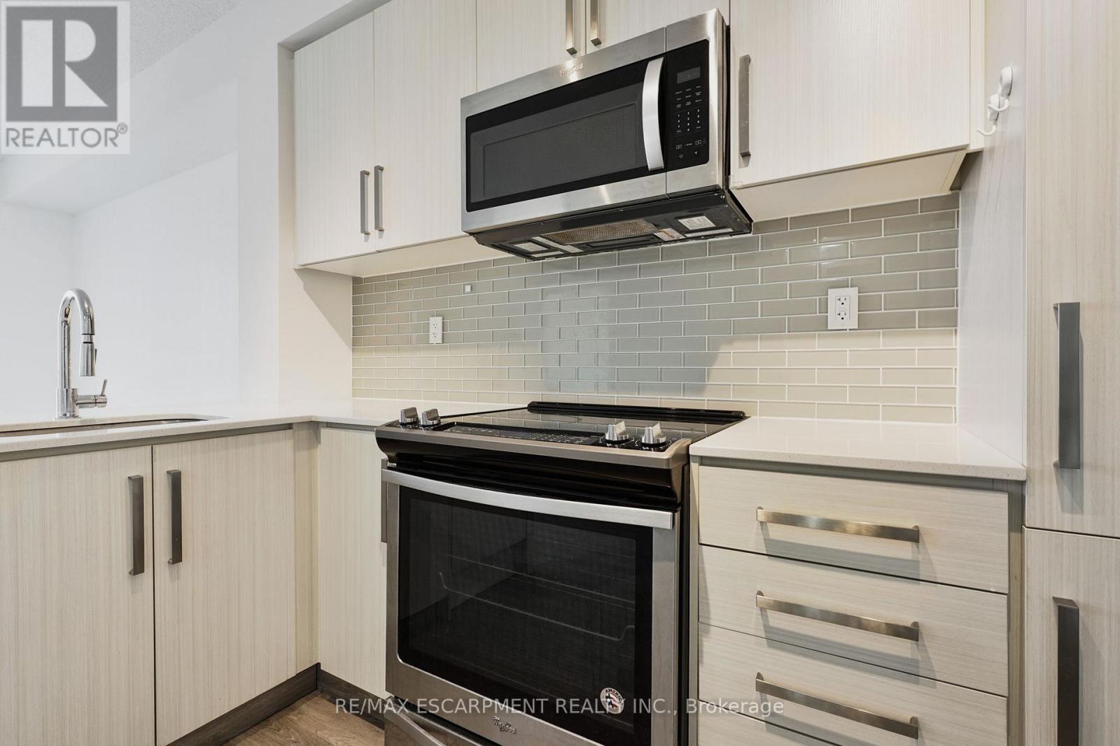 1006 - 5180 Yonge Street, Toronto, Ontario  M2N 5P6 - Photo 13 - C12388383