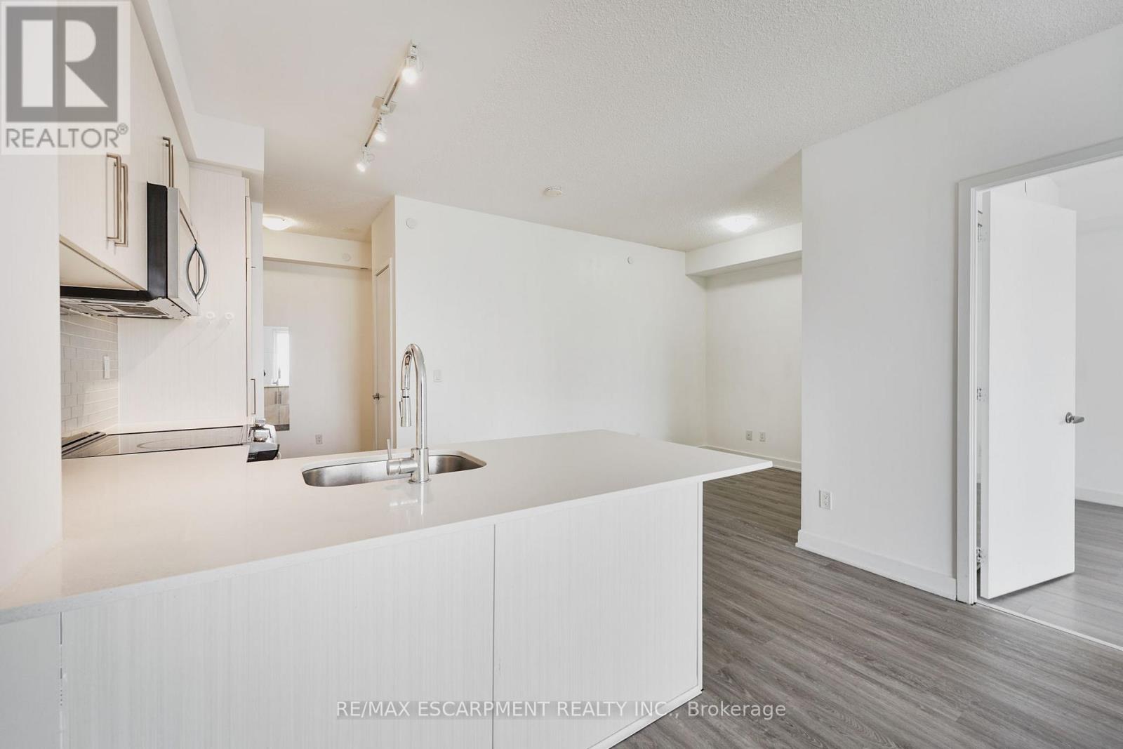 1006 - 5180 Yonge Street, Toronto, Ontario  M2N 5P6 - Photo 14 - C12388383