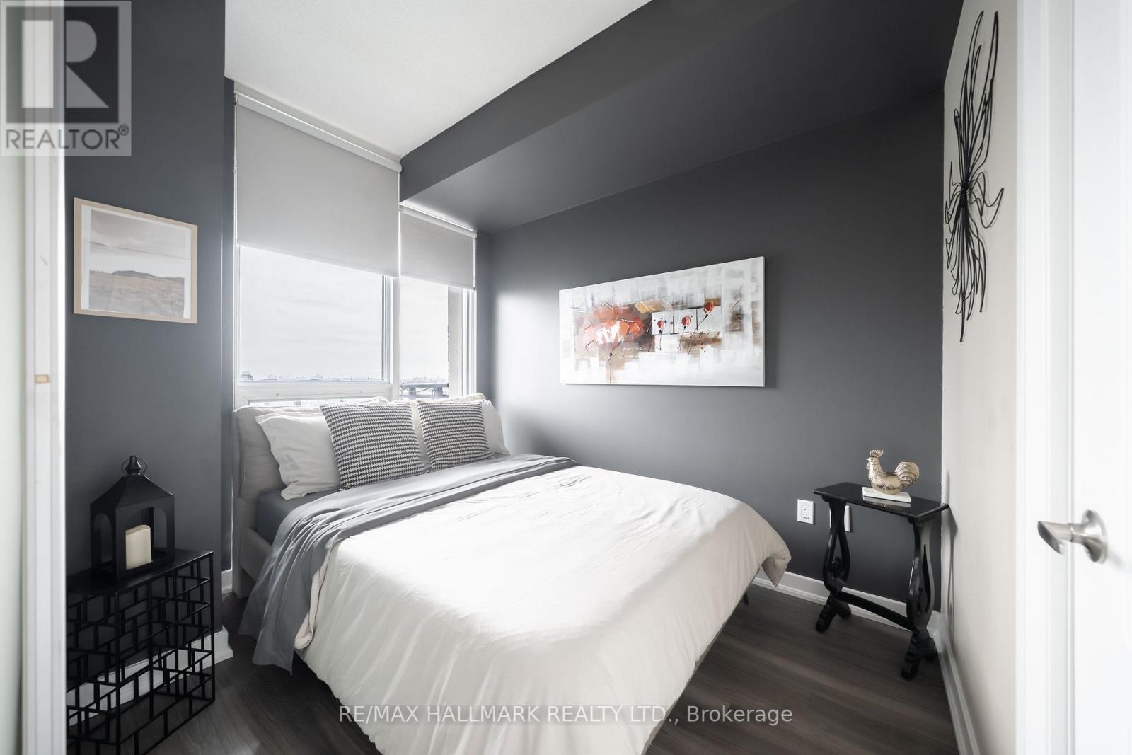 3008 - 25 Capreol Court, Toronto, Ontario  M5V 3Z7 - Photo 14 - C12388408