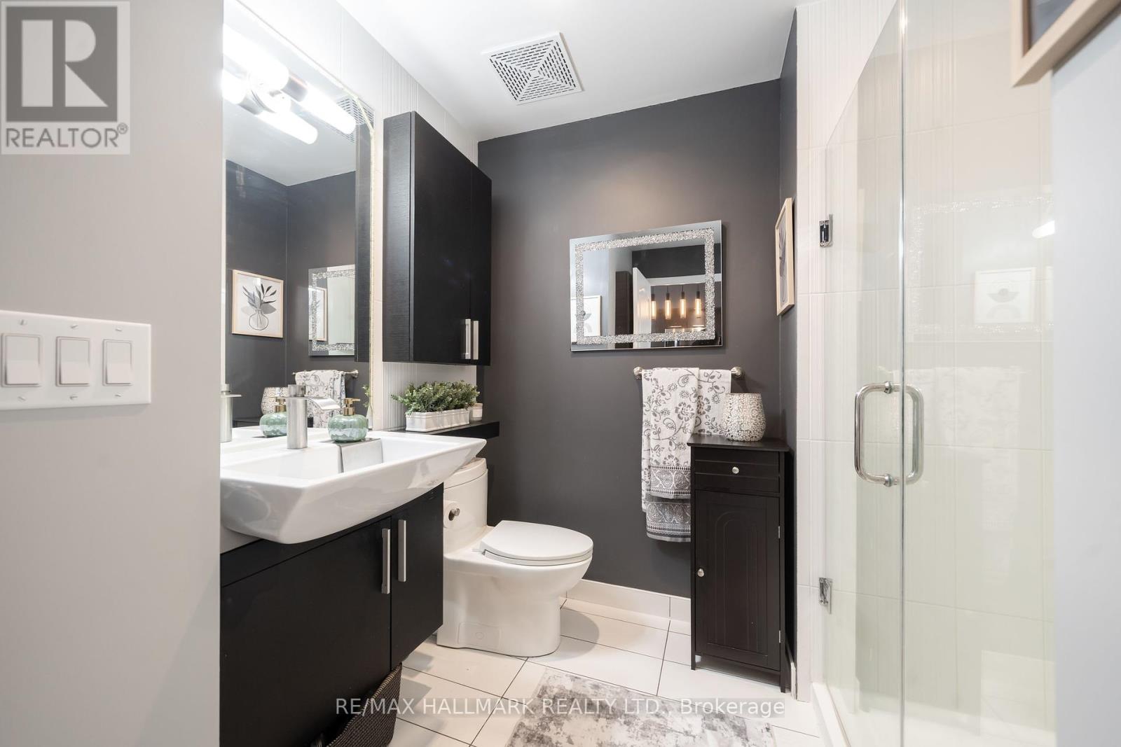 3008 - 25 Capreol Court, Toronto, Ontario  M5V 3Z7 - Photo 17 - C12388408