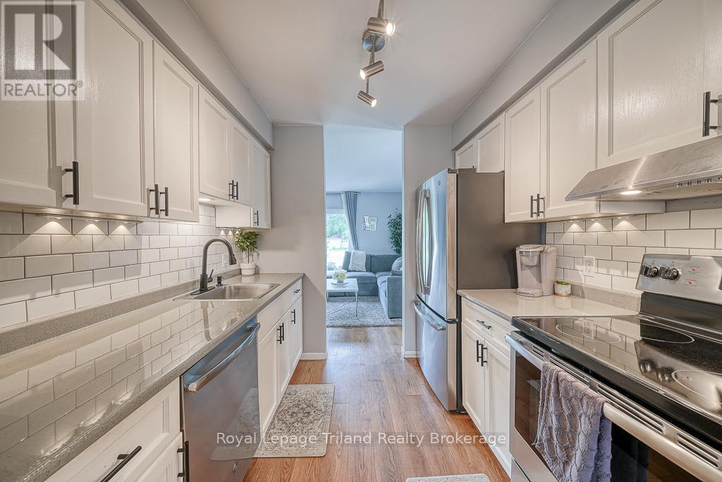 14 - 10 Dufferin Street, Norwich, Ontario  N0J 1P0 - Photo 12 - X12388561