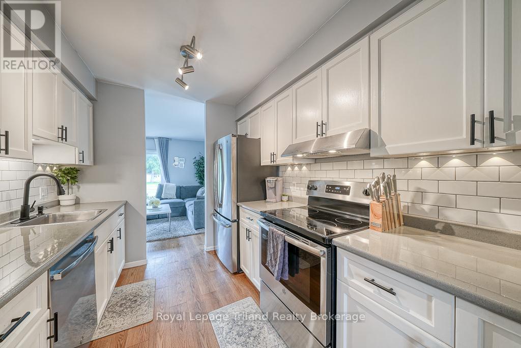 14 - 10 Dufferin Street, Norwich, Ontario  N0J 1P0 - Photo 13 - X12388561