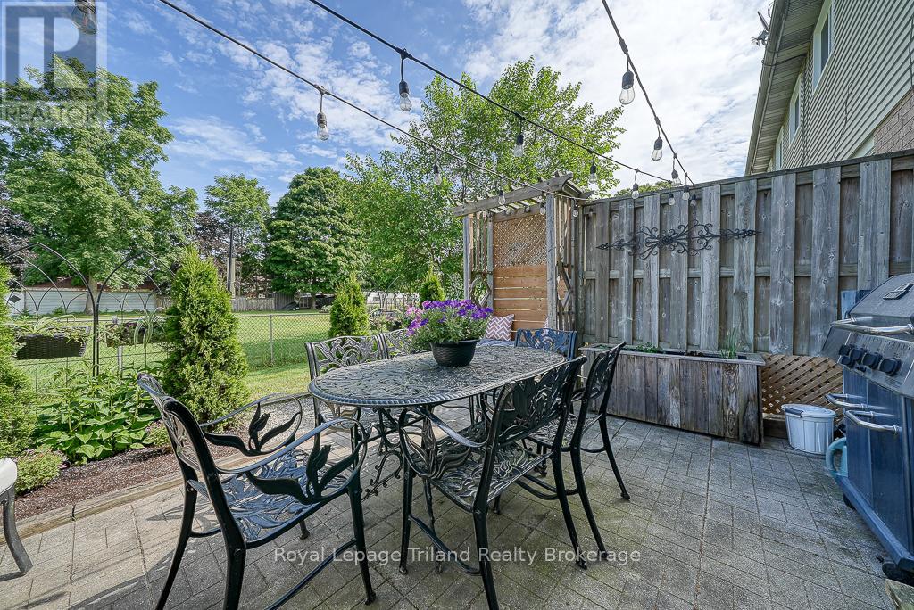 14 - 10 Dufferin Street, Norwich, Ontario  N0J 1P0 - Photo 37 - X12388561