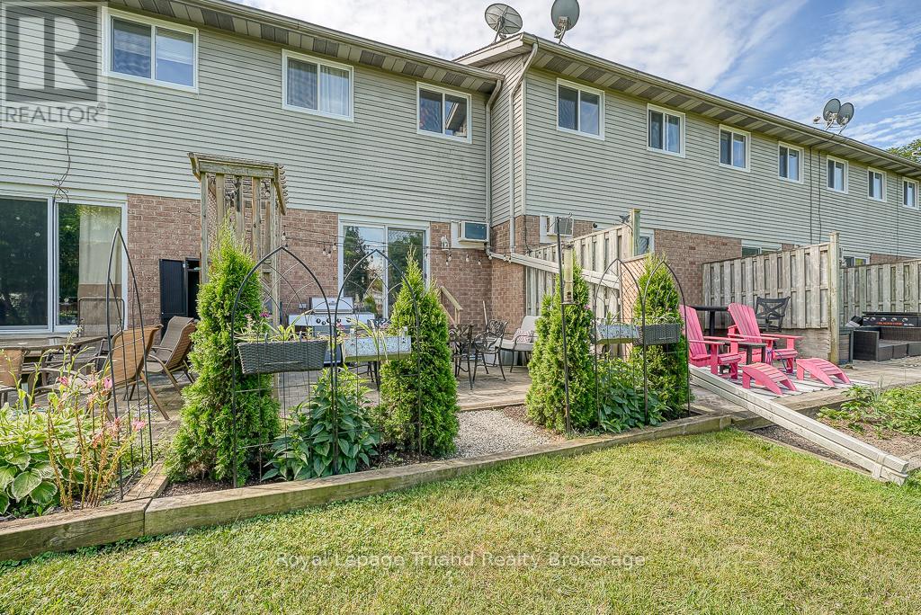 14 - 10 Dufferin Street, Norwich, Ontario  N0J 1P0 - Photo 40 - X12388561